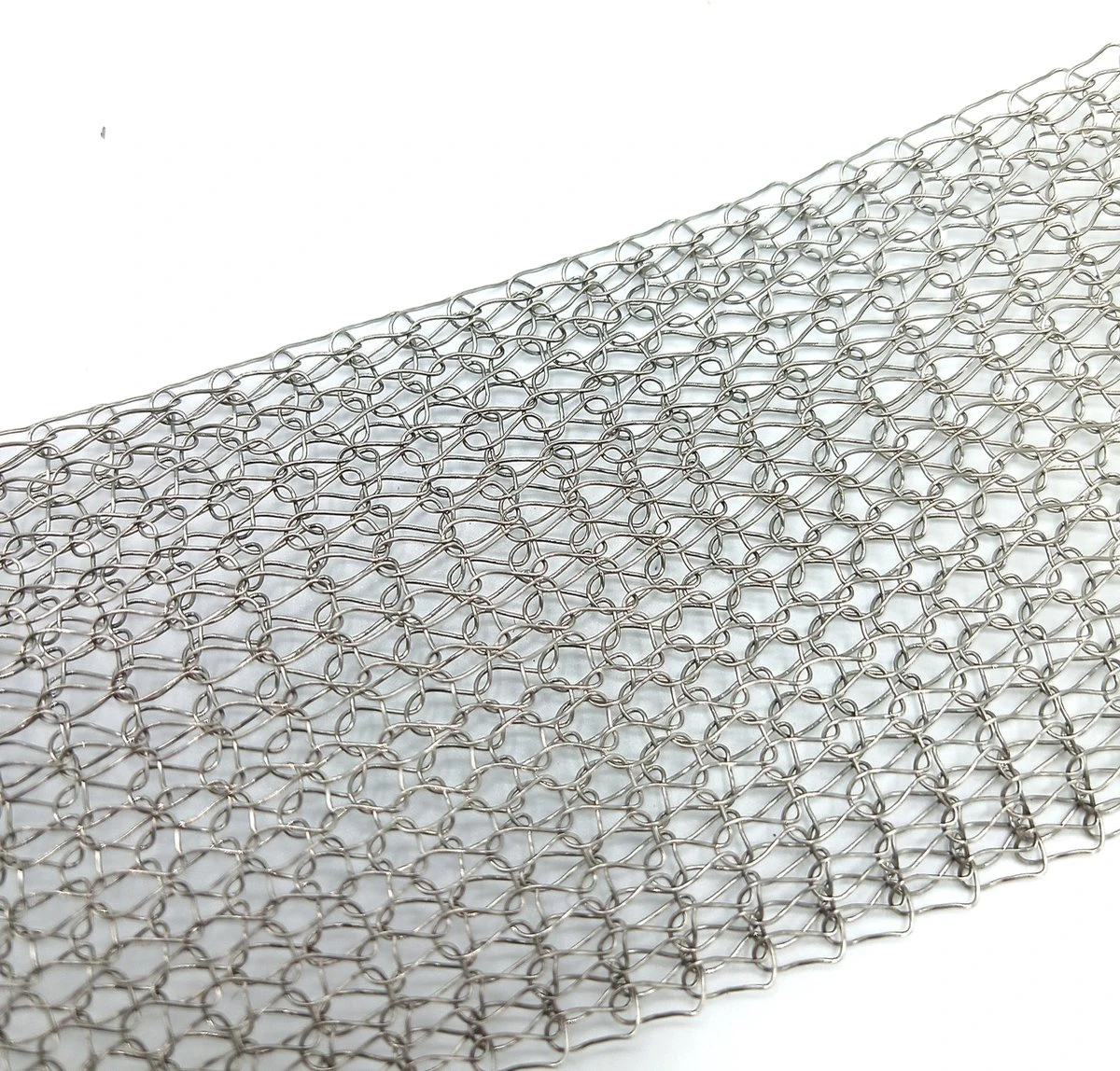 RVS Wering Gaas (5cm Breed X 5m Lang) Werkt Tegen Muizen, Ratten En Ander Ongedierte - Muizengaas - Ongediertewering - Muizen Weren - Ratten Weren - Afbeelding 4