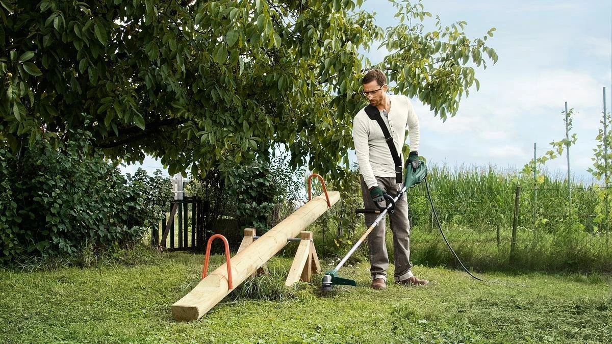 Bosch AFS 23-37 Bosmaaier - 950 W - Op Snoer - Incl. Mes En Draad - Afbeelding 7